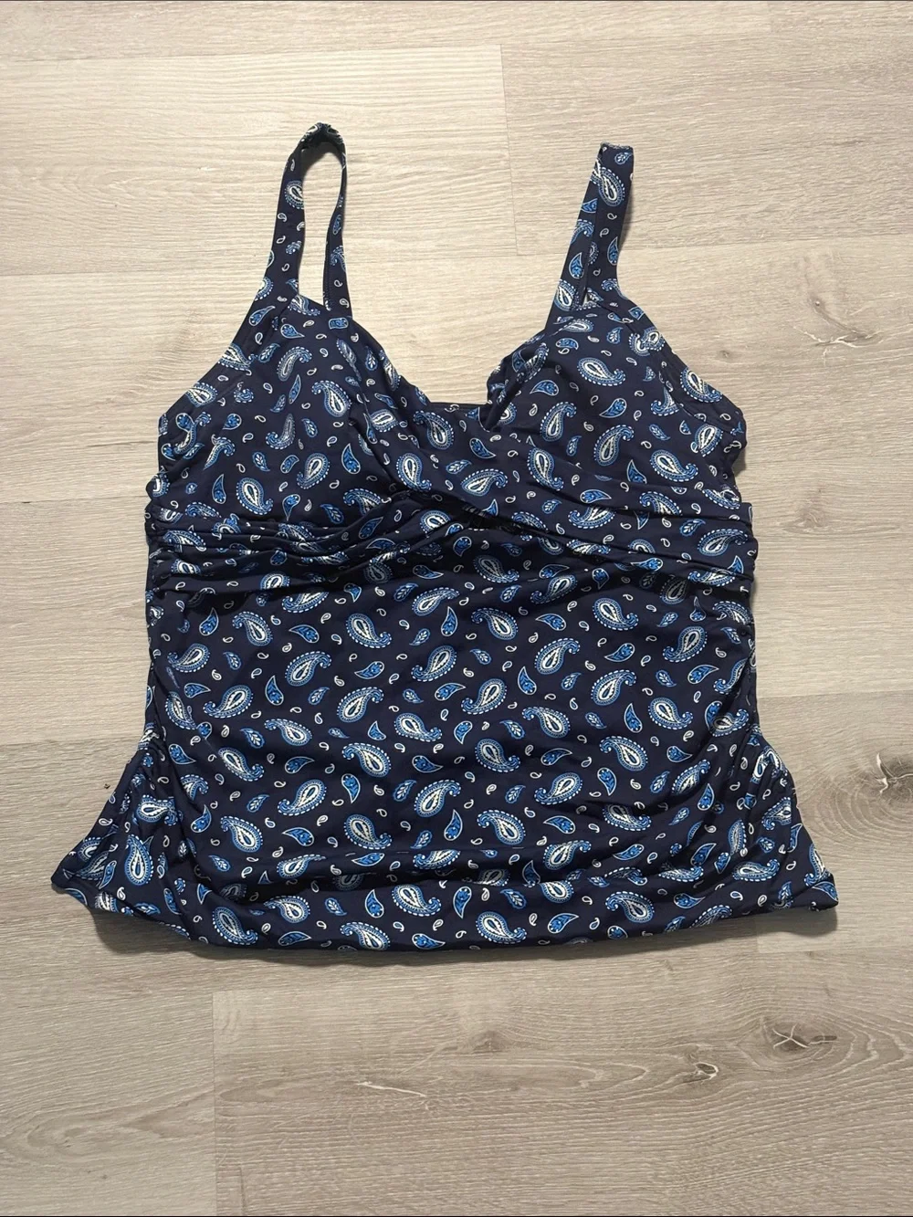 Lands'‎ End Navy Paisley Tankini Top